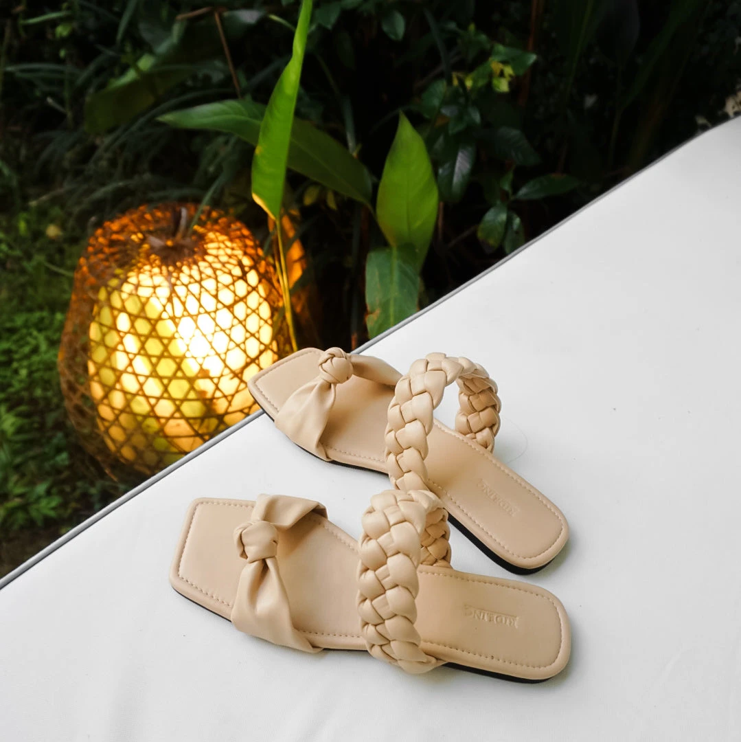 Ebe Slippers - Image 8