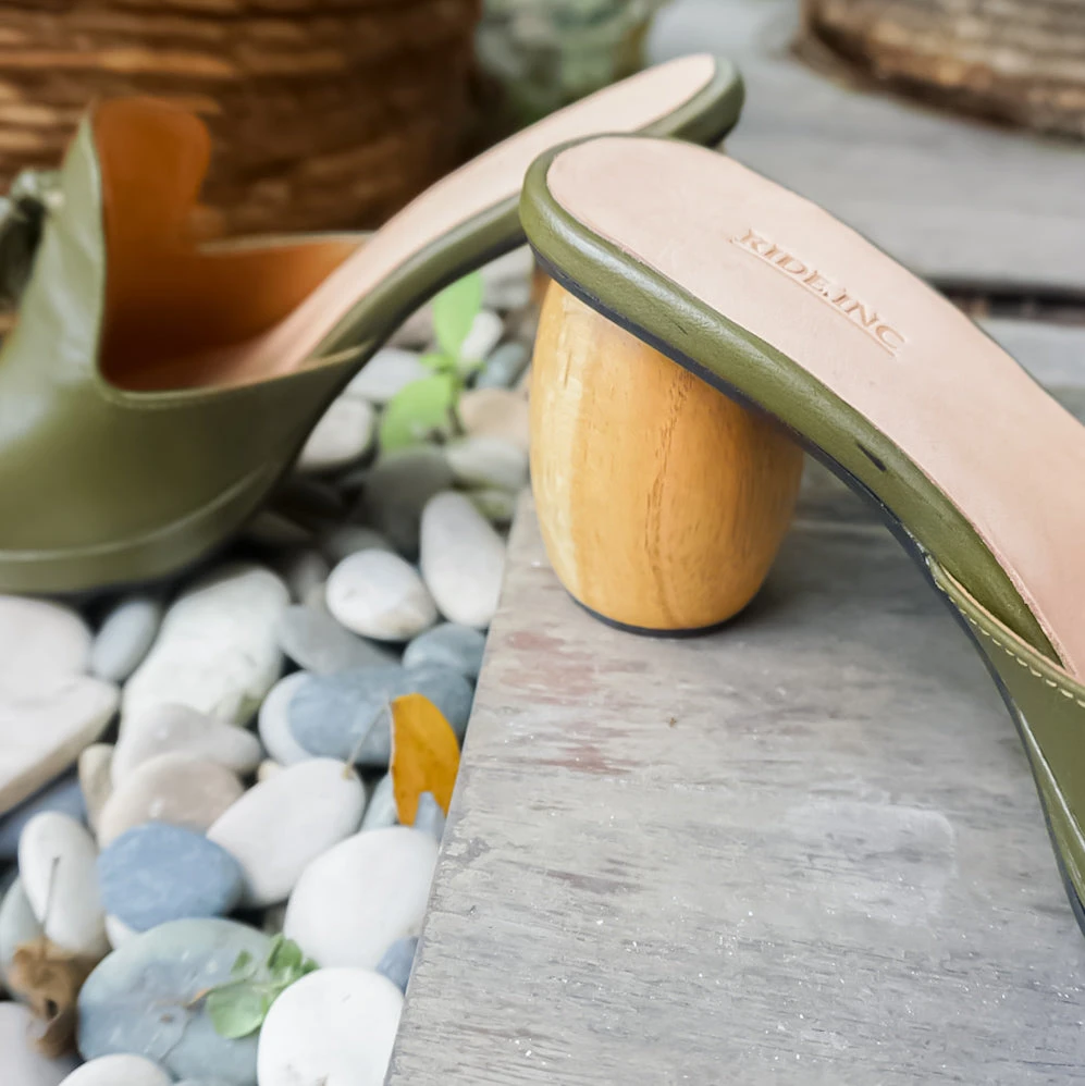 Calla Mules Heels - Image 2