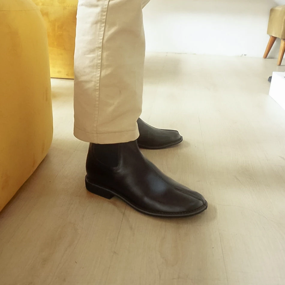 Chelsea Tabi Boots - Image 3