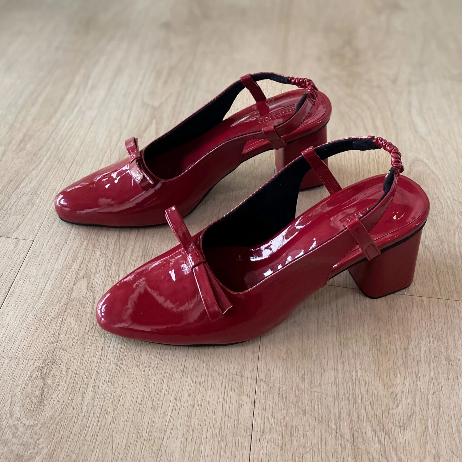 Reina Pointie Heels - Image 3