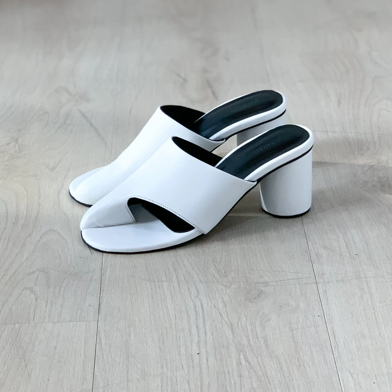 Beryl Heels - Image 3