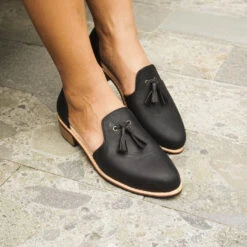 Calla II Flat Black